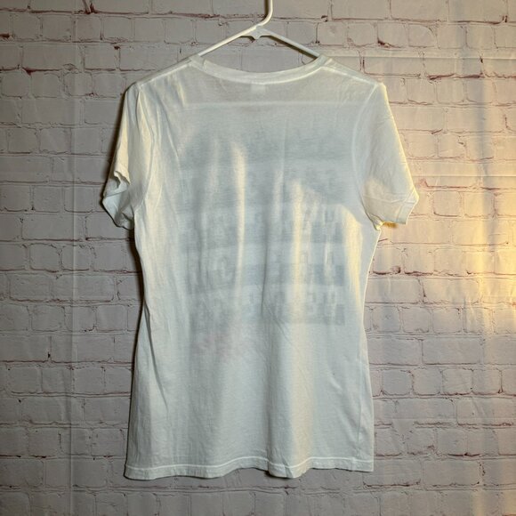 Hot Topic Twenty One Pilots All These Songs I’m Hearing Are So Heartless T Shirt - Picture 3 of 5